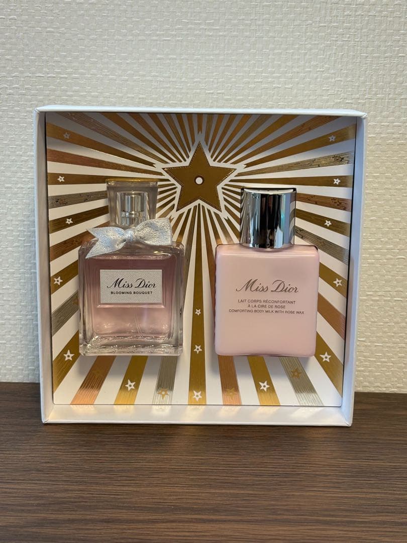 Dior 2025 ホリデーコレクション Miss Diorセット