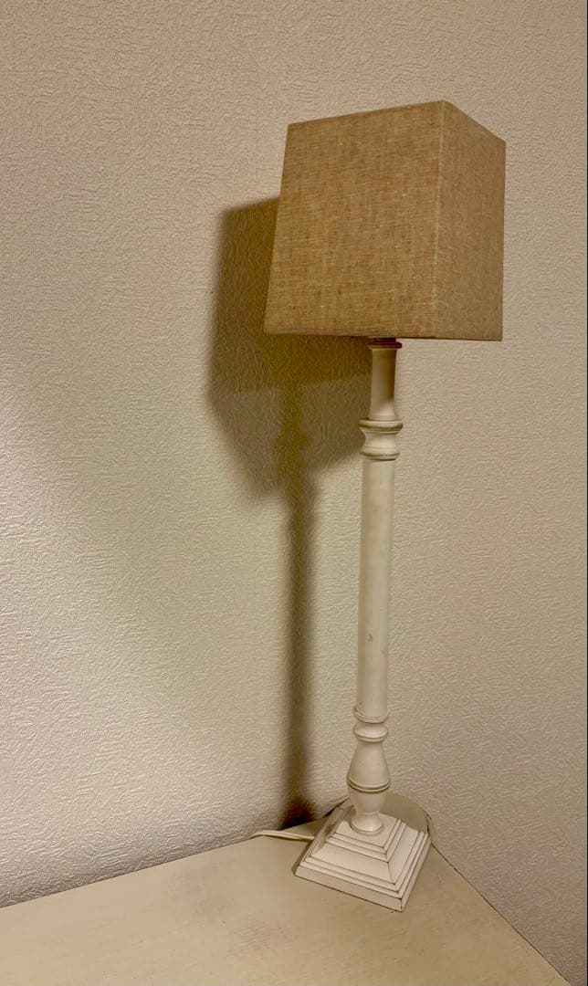 池田市モビリグランデにて購入4点セット(鏡、チェア、コンソール、スタンド照明)