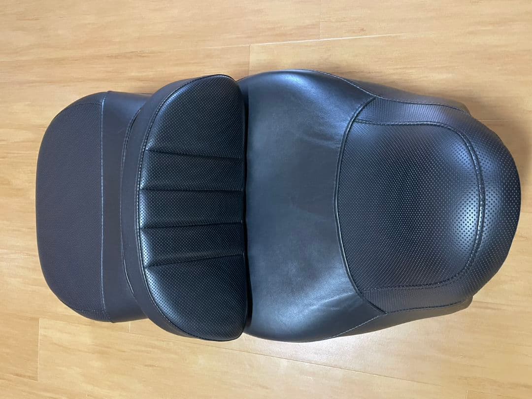 ＣＶＯ純正ヒーター付きシート美品。