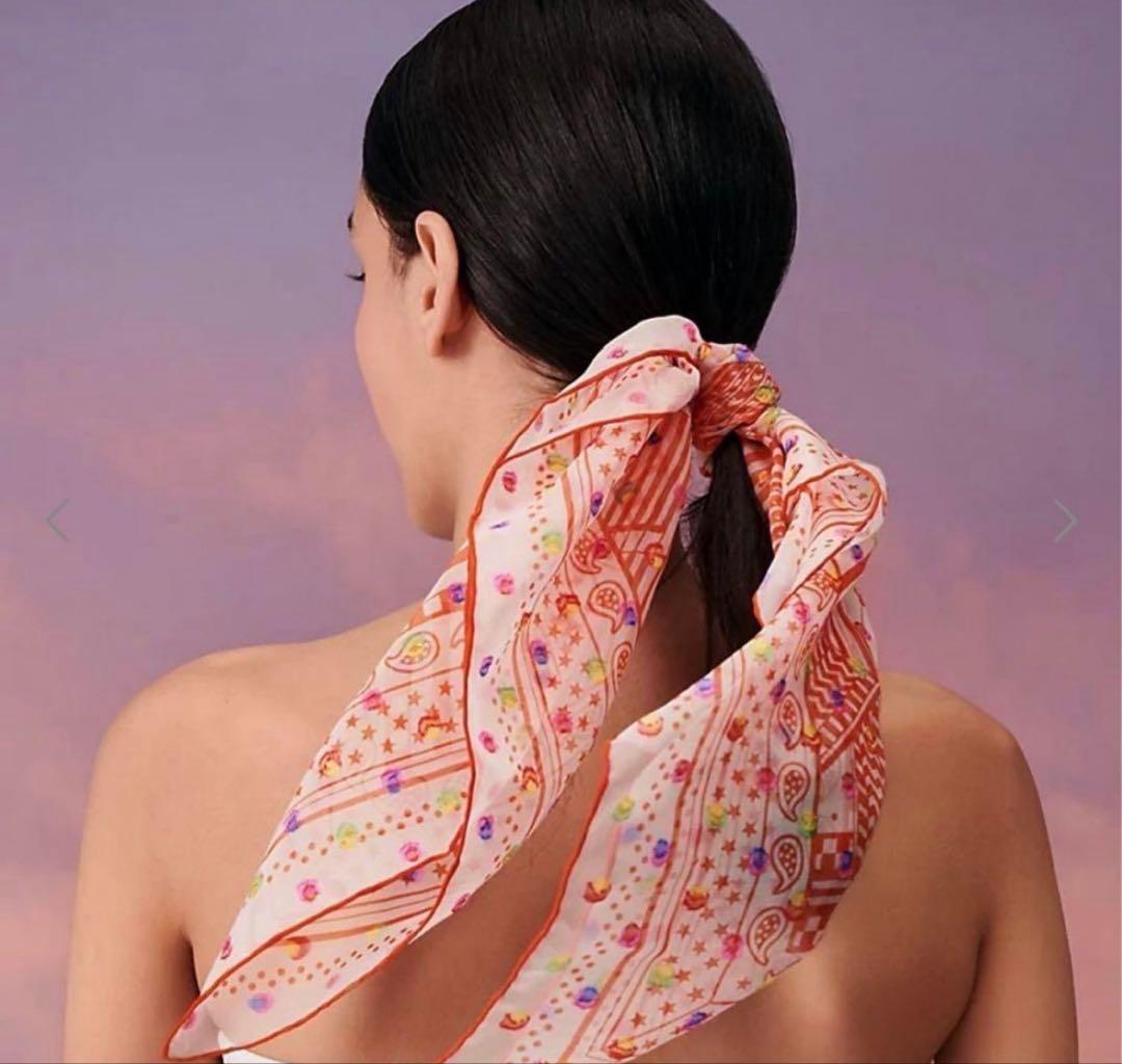 未使用　エルメス　カレ60 ジグザグのサングル　タグ有　スカーフ