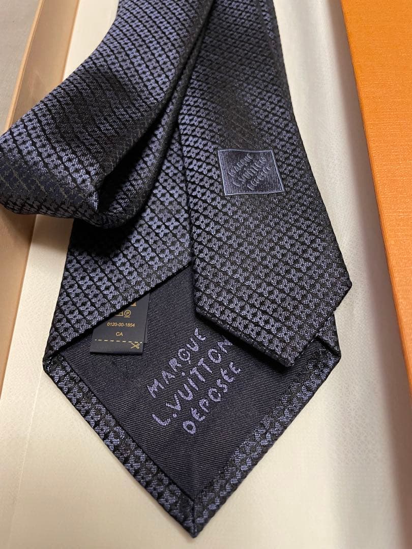 【新品未使用】LOUIS VUITTON ダークブルー ネクタイ