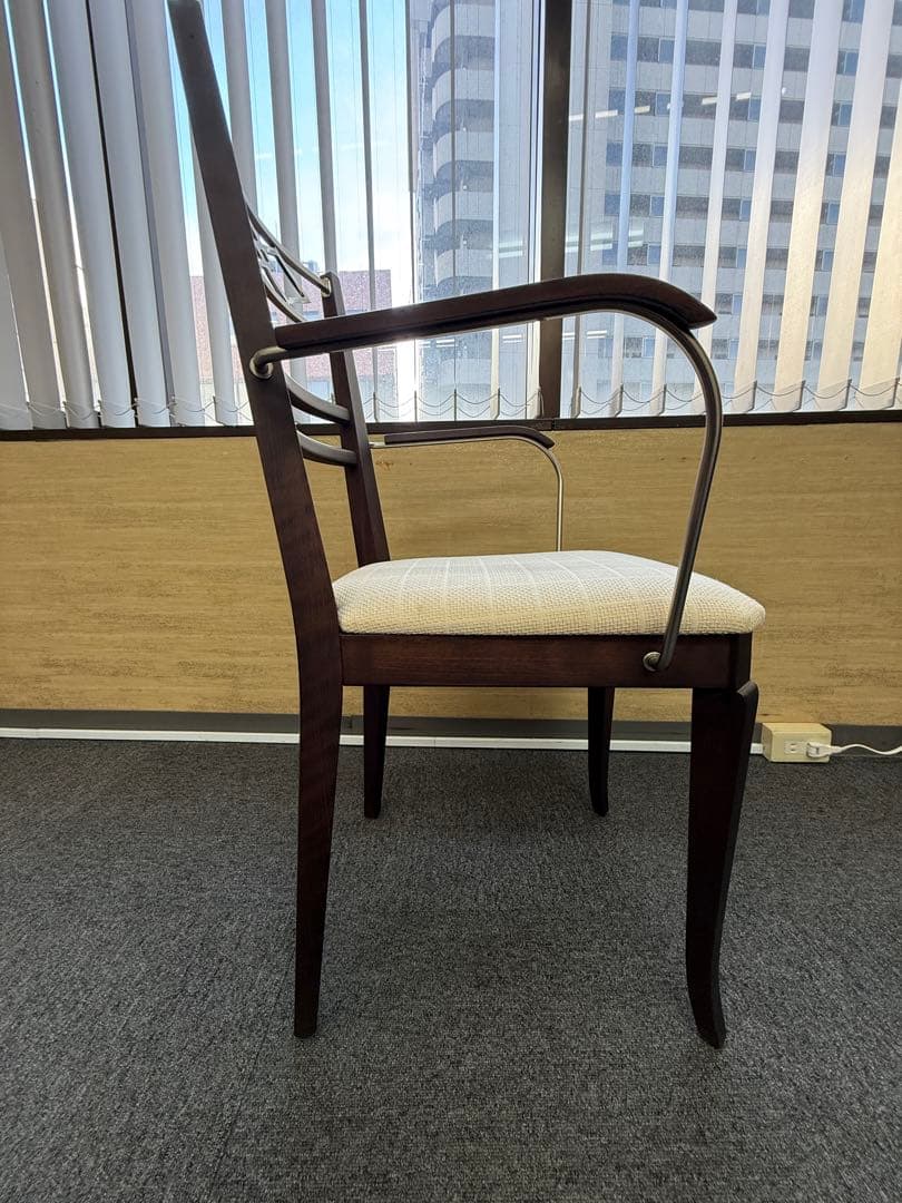 サァラ麻布　ダイニング　ガラステーブル　セット椅子2脚付き