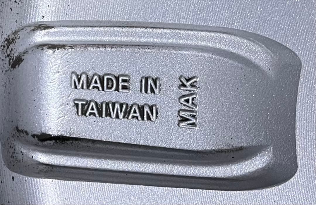 ブリヂストン スタッドレスタイヤ 17インチ 5スポークホイール