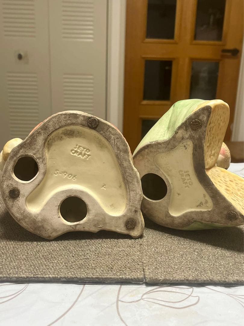 陶器製ピーター・ラビット　うさぎ　フィギュア2点セット