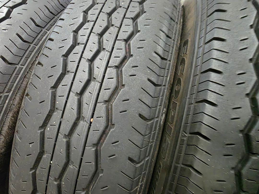 195/80R15 4本セット BRIDGESTONE ハイエースキャラバン