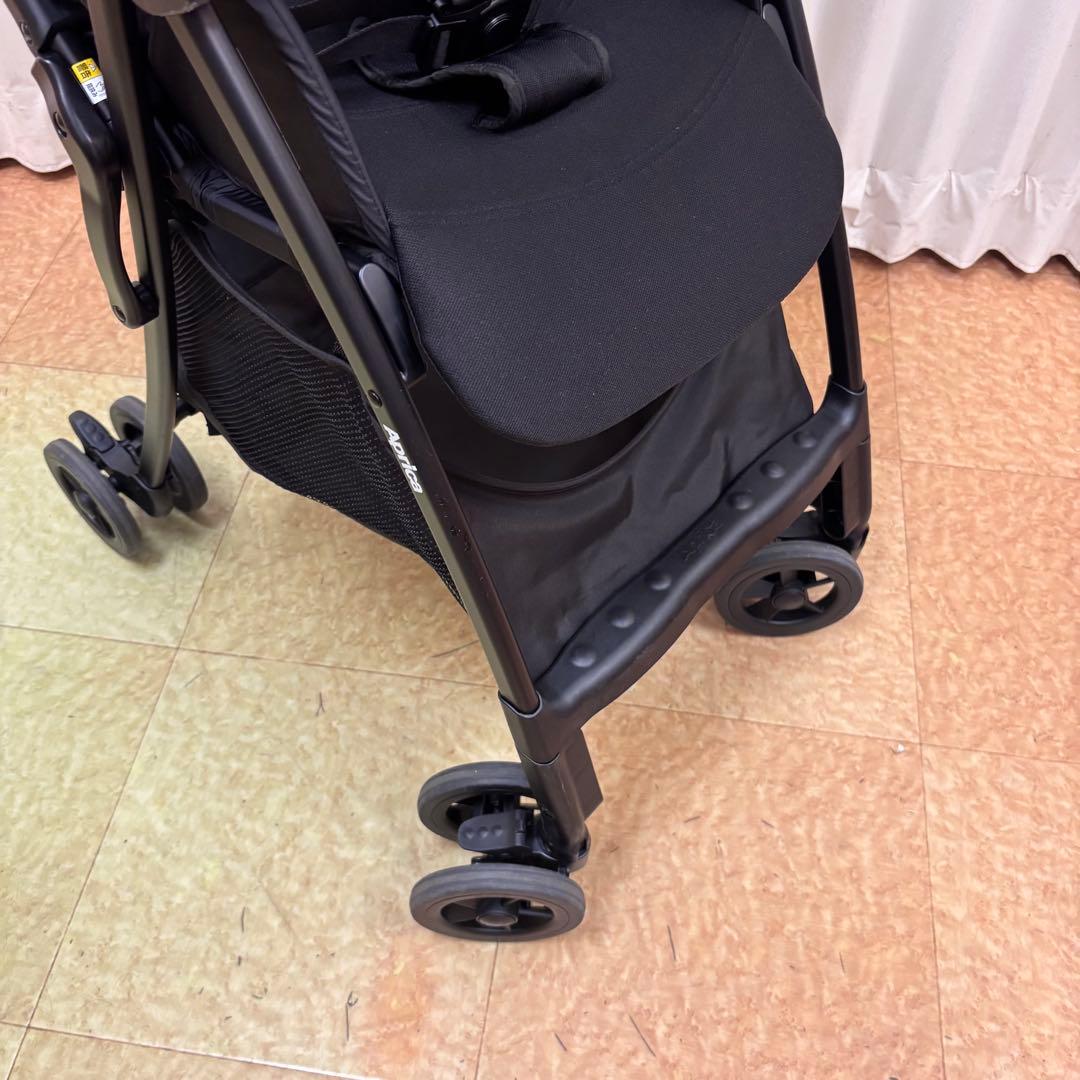 クリーニング済　☆美品☆　アップリカ　マジカルエアー　グレー　超軽量