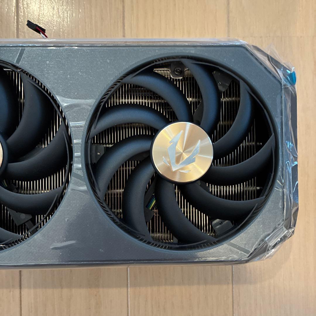 グラフィックボード　グラボ 5090 ヒートシンク　ファン　など