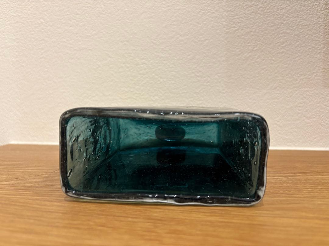 Henry Dean ガラス花瓶 青黒