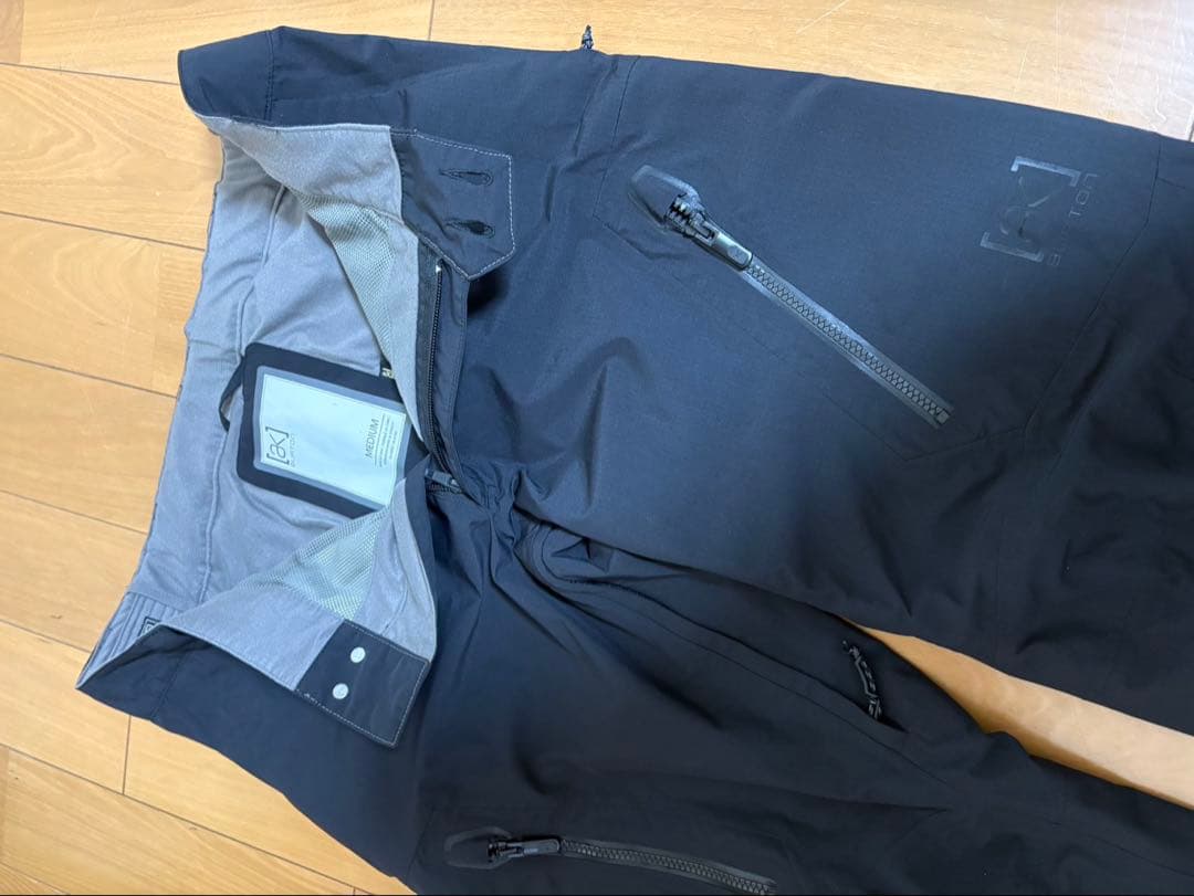 バートンak スノーボードウェア　セットアップ Mサイズ　ホームクリーニング済