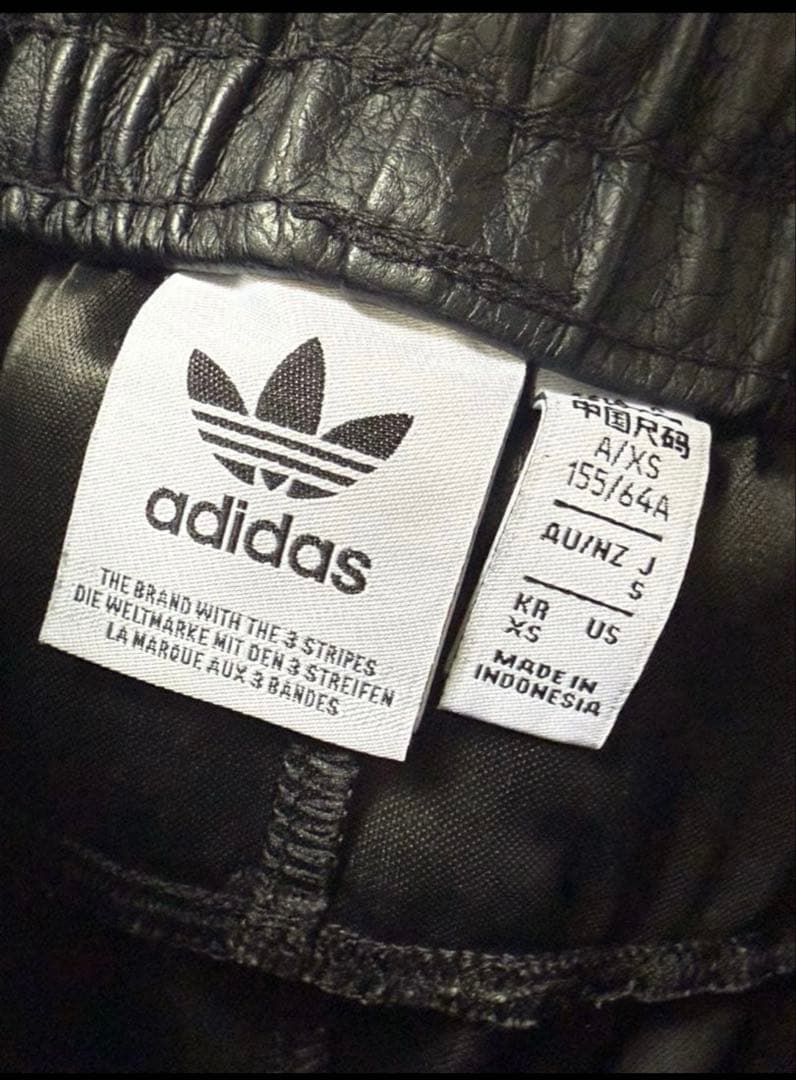 フェイクレザーSSTバーサタイルトラック　セットアップ