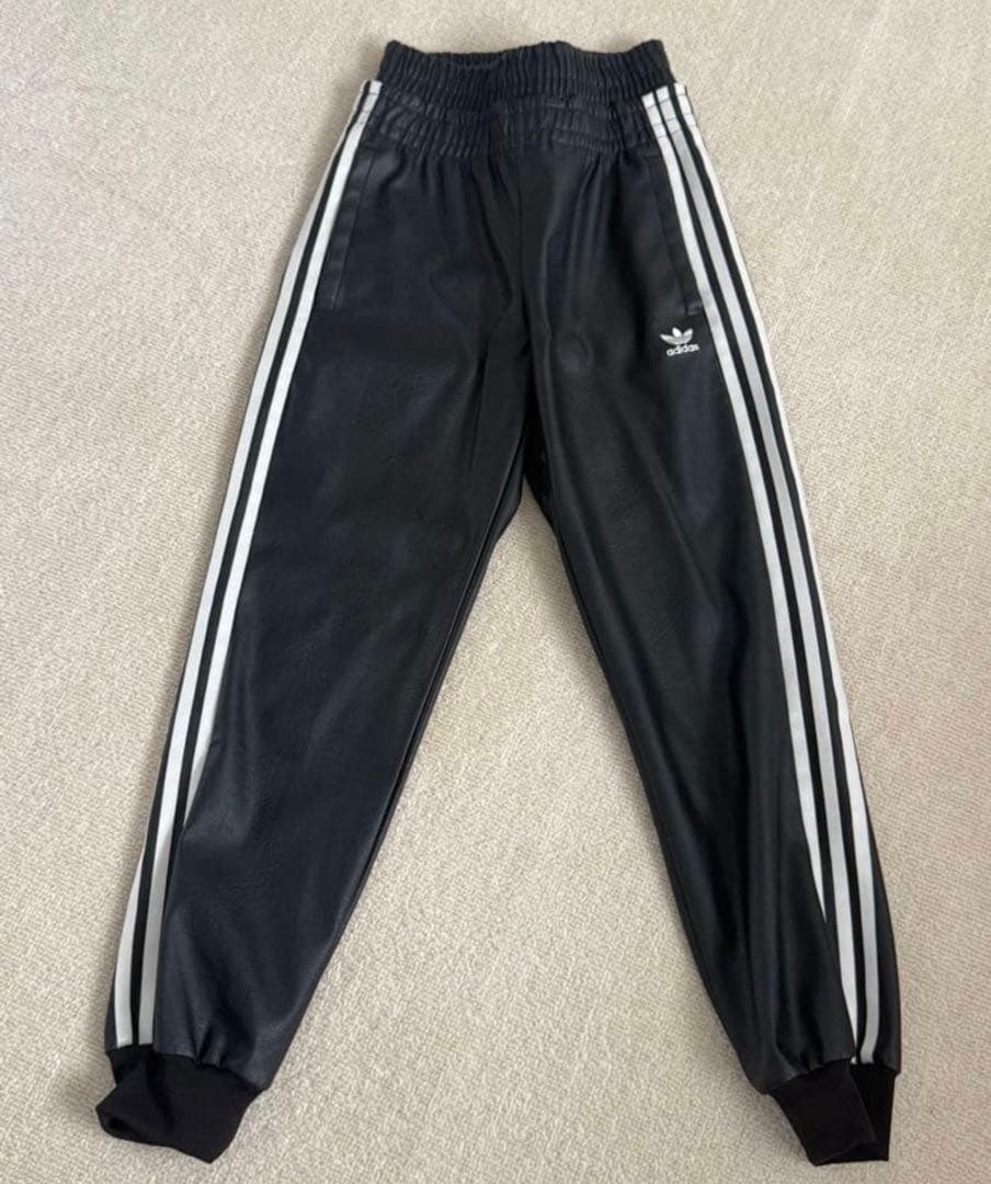 フェイクレザーSSTバーサタイルトラック　セットアップ