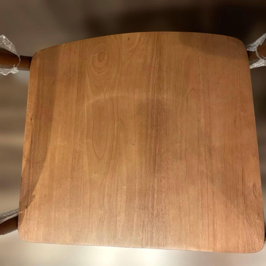 木製アームチェア