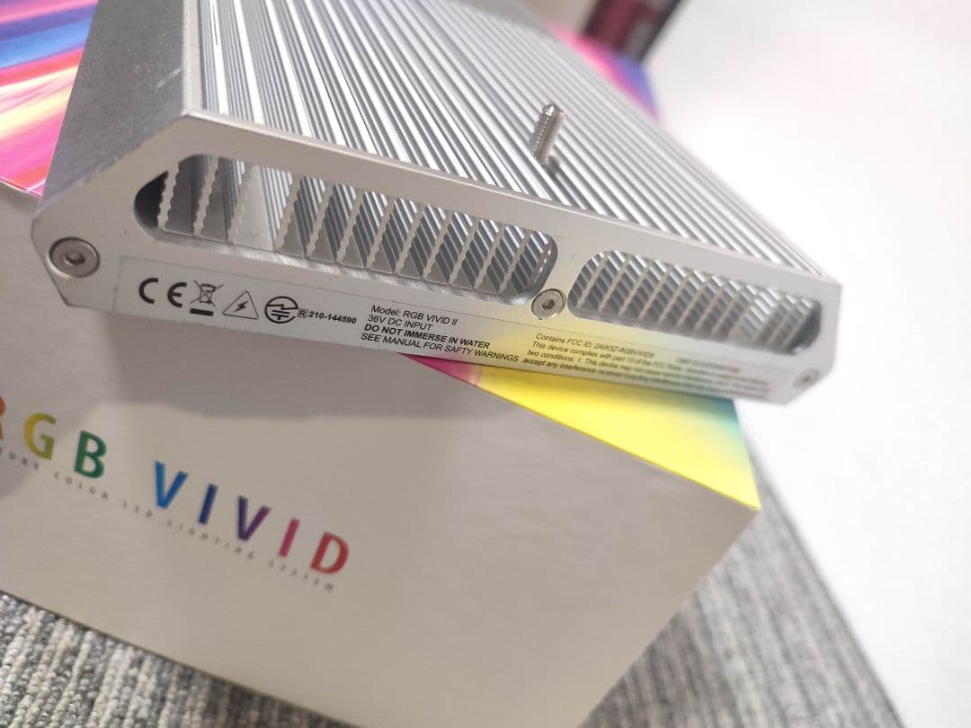 RGB VIVID2 中古 chihiros アクアリウム　ライト