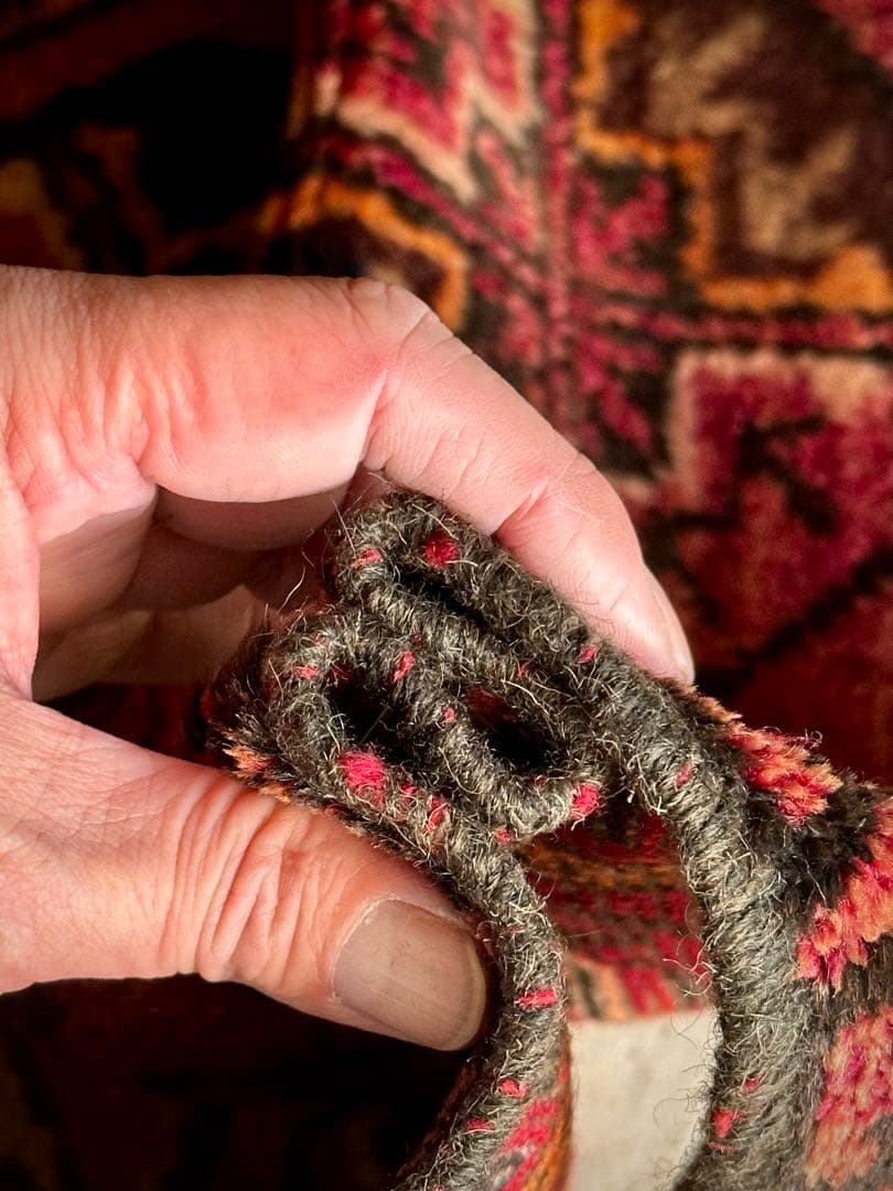 トライバルラグ　ヴィンテージラグ　バルーチ族　ミニラグ　プリミティブアート　美品