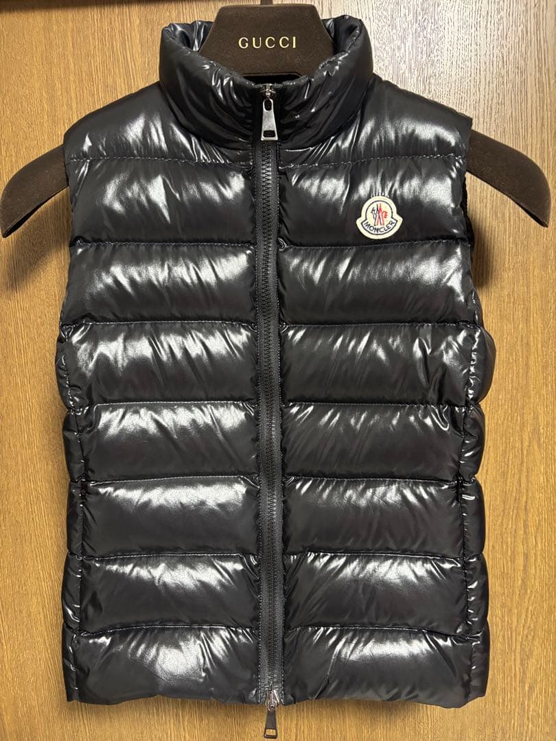 MONCLER ブラックダウンベストレディース　サイズ0 中古美品モンクレール