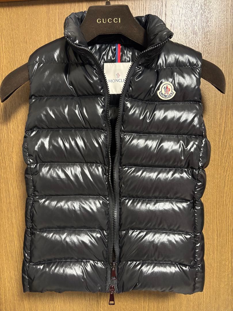 MONCLER ブラックダウンベストレディース　サイズ0 中古美品モンクレール