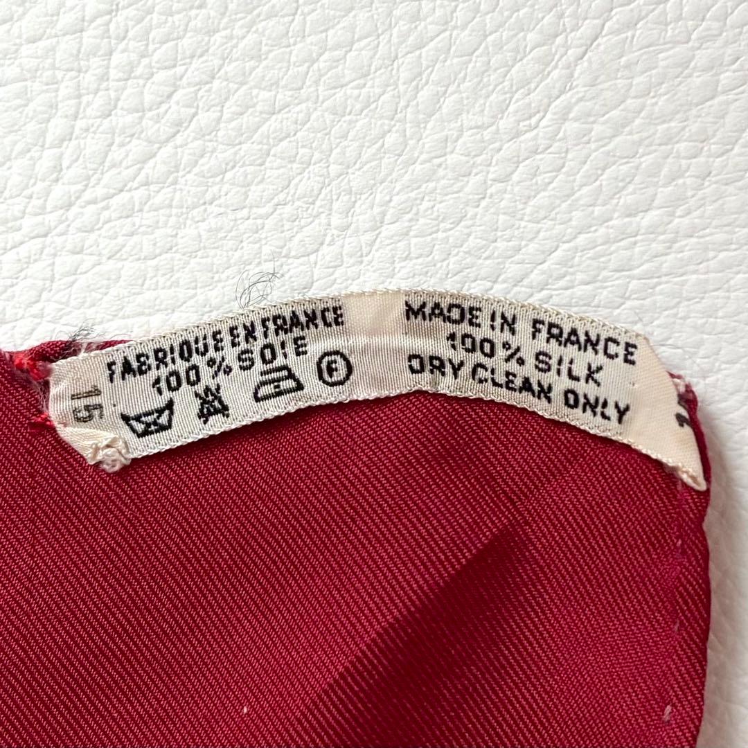 エルメス　カレ90スカーフ　時の輪舞　花の中で過ごす時間