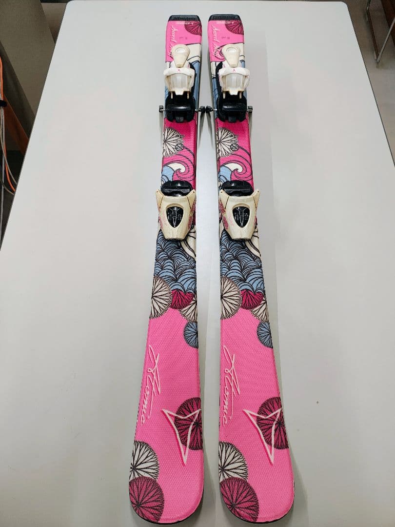 Atomic　Sweet Stuff　スキー板とビンディング　100cm