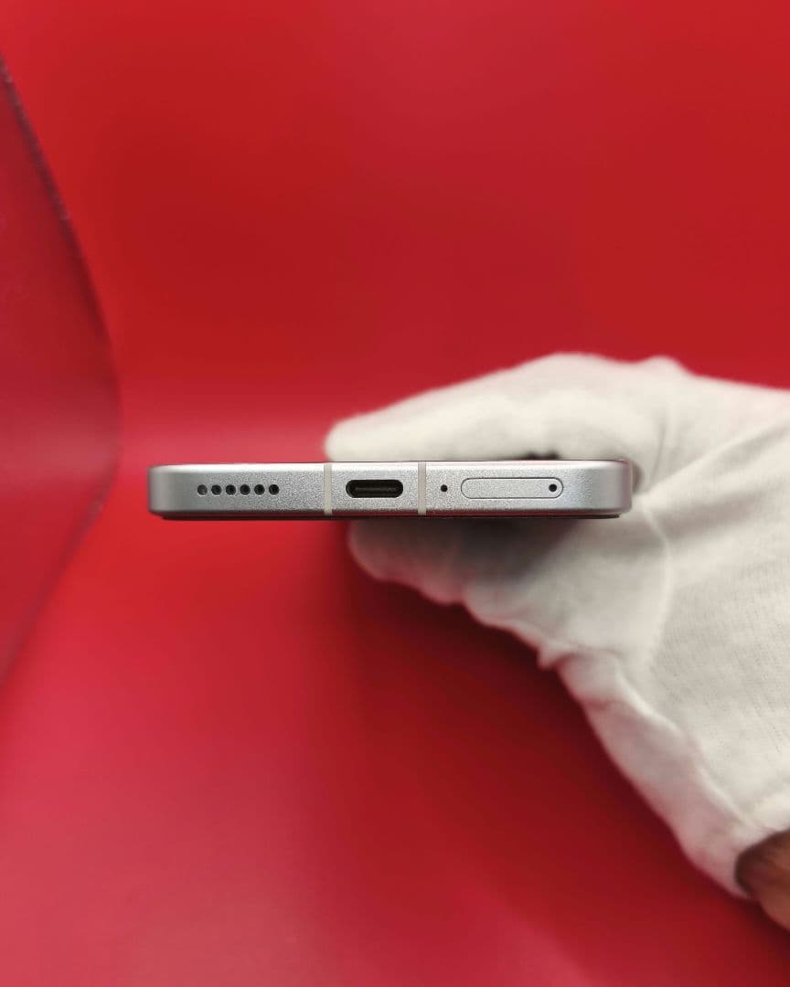 【美品】Xiaomi POCO F7 12GB+256GB 国内版Simフリー