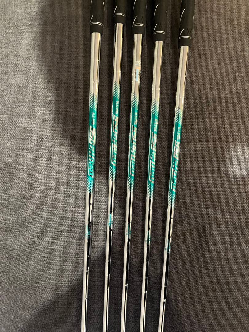 【美品】キャロウェイBIG BERTHA2023アイアン5本 950GH neo