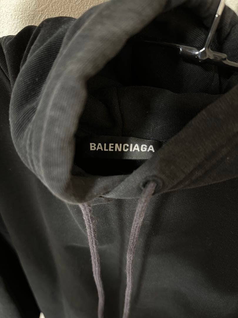 バレンシアガ　フーディー・パーカー　Sサイズ