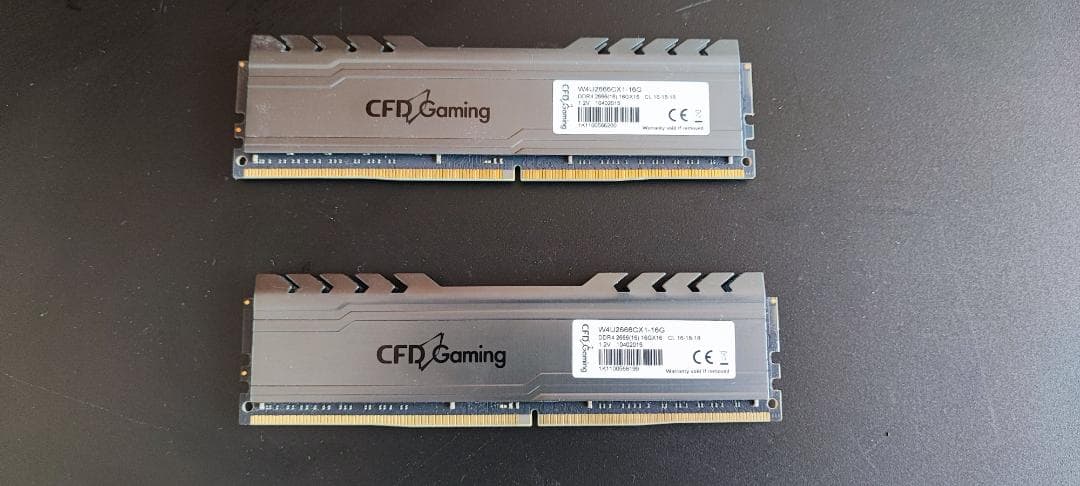 CFD Gaming DDR4 16GB 2666MHzメモリーx2 計32GB