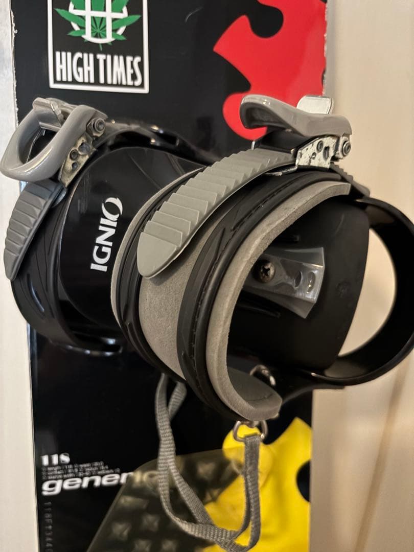 カラフル パズルピース スノーボード バインディング付き