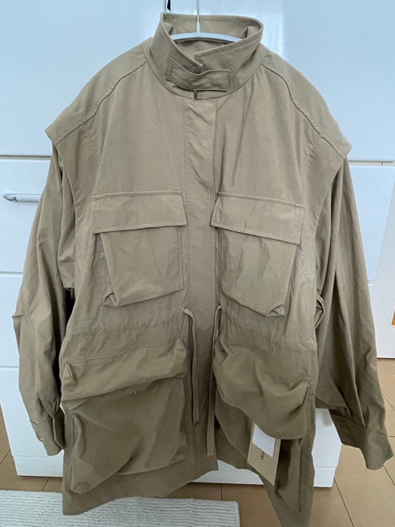 【美品】カレンソロジー　ミリタリー2wayブルゾン　BEG