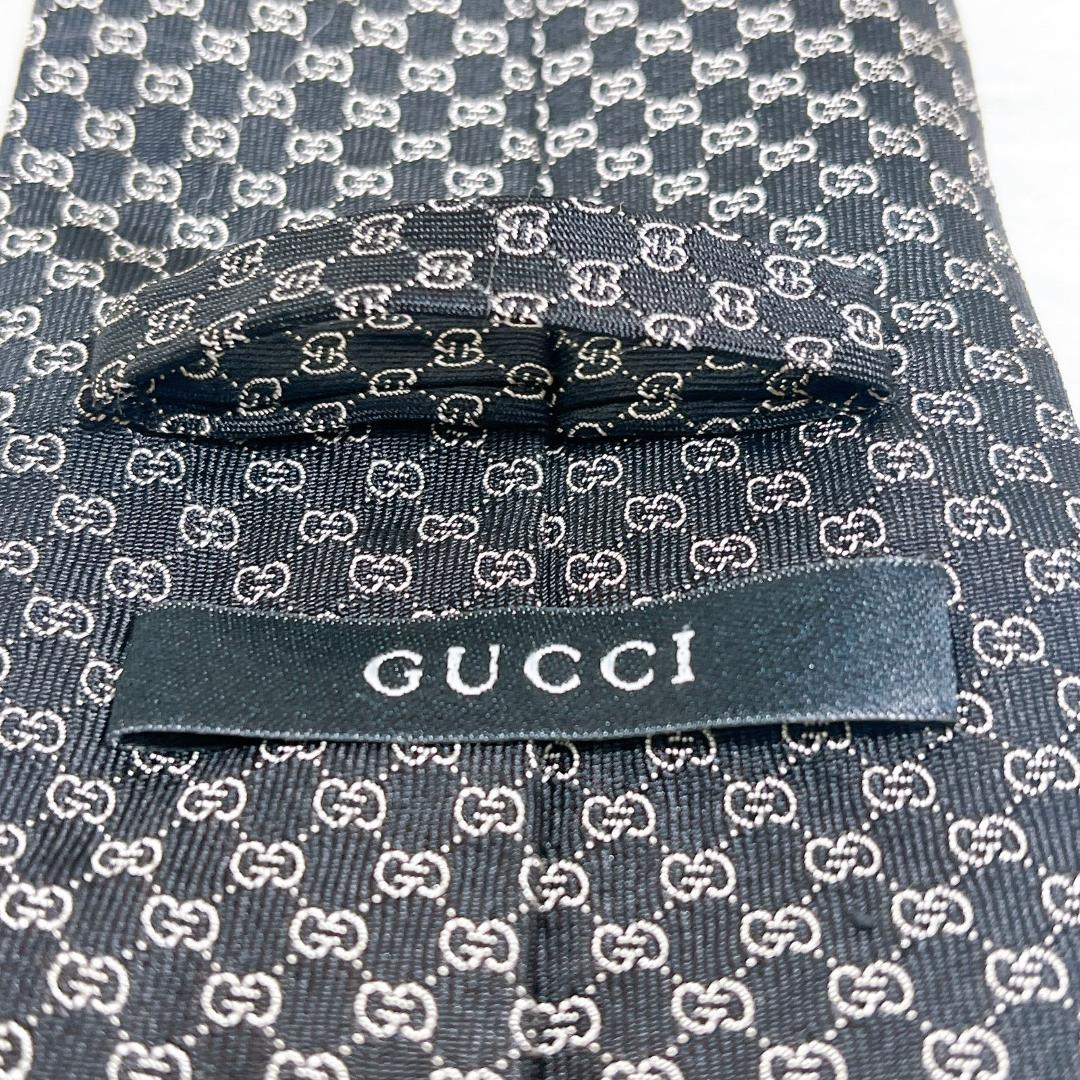 極美品⭐️　GUCCI　グッチ　 ネイビー シルク100 ネクタイ GGパターン