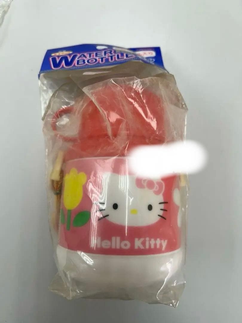 サンリオ　レトロ　ハローキティ　水筒　赤　チューリップ