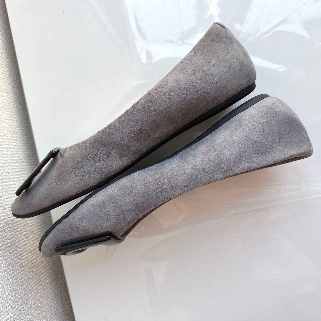 ロジェヴィヴィエ　フラットシューズ　パンプス　バレリーナ　美品　37 スエード