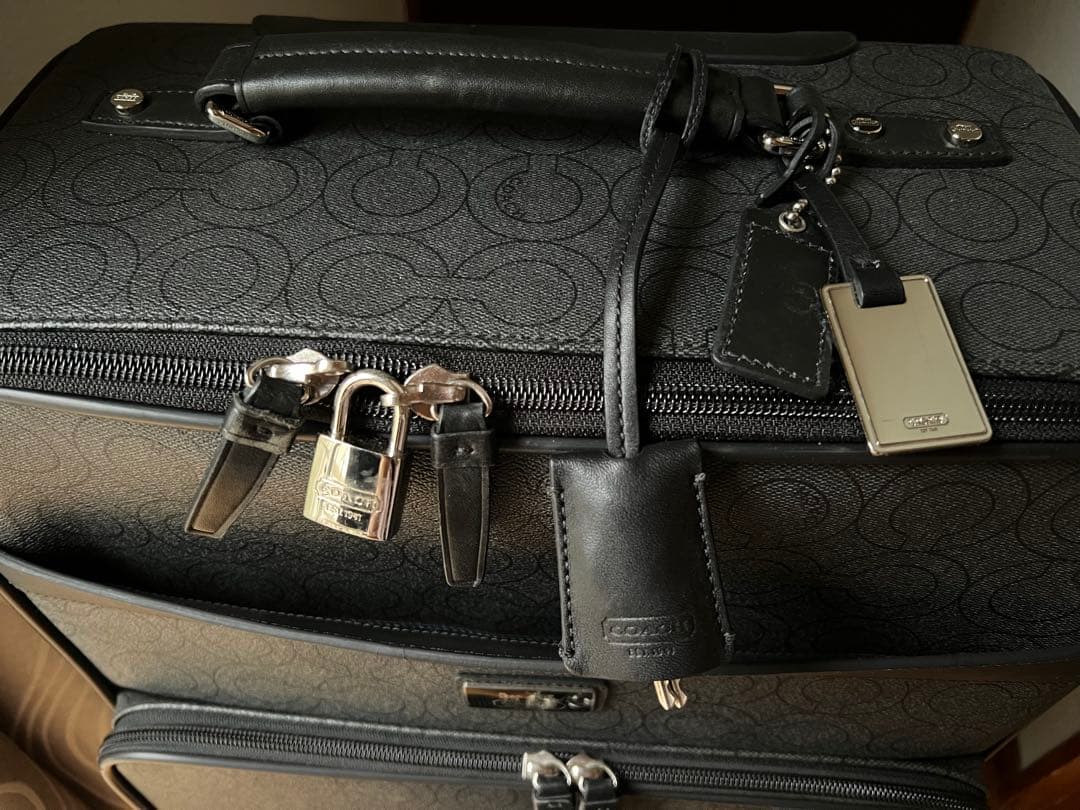 コーチ　77135 オプアート　PVC レザー　キャリーケース