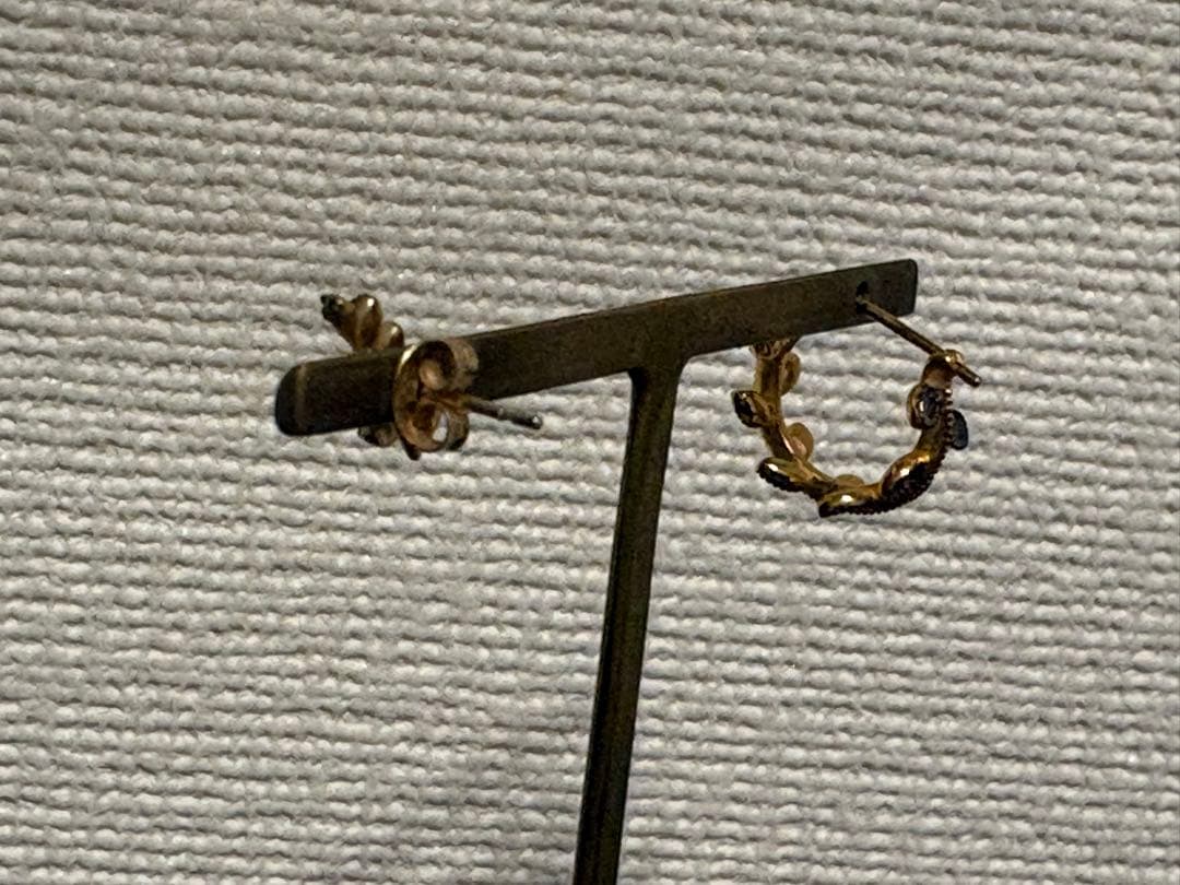 アルティーダウード ARTIDA OUD リーフ パヴェ ピアス2点