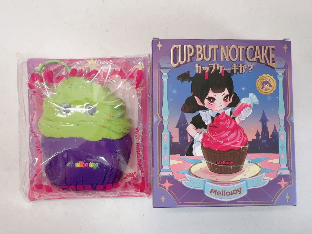 ♡ayami♡ Mellojoy カップケーキか？ キングオブバーガー