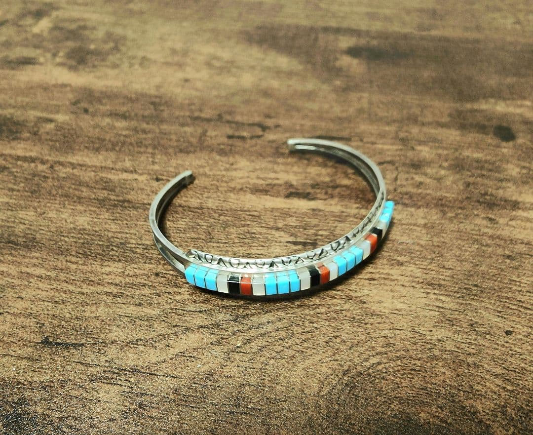 ズニ族　バングル　ブレスレット　ターコイズ　Native ネイティブ