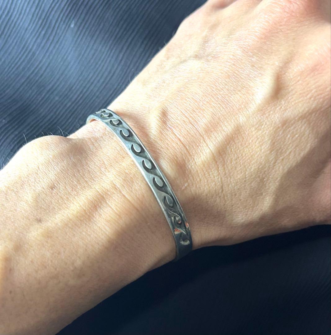 インディアンジュエリー シルバー バングル 波模様 ナバホ N刻印