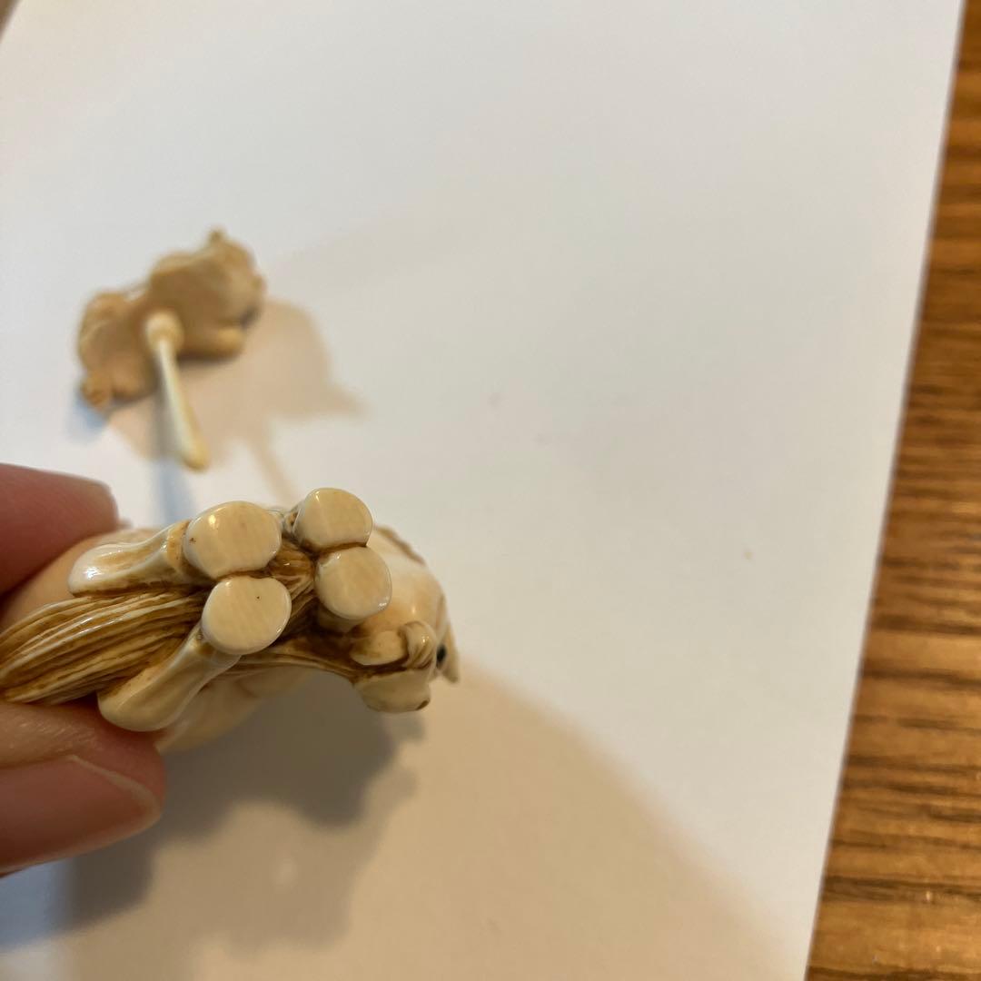 珍品　根付けではない　調味料？馬さんと猿の小さじ付きの　角