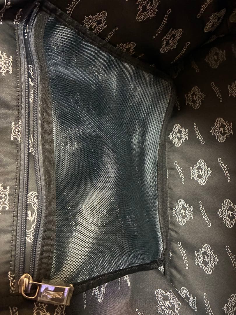 美品　オロビアンコ　年末年始対応可能です　定価35200円