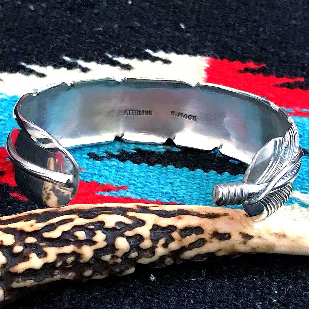 Indian Jewelryハーヴィーメイス　　フェザー　シルバーバングル　③