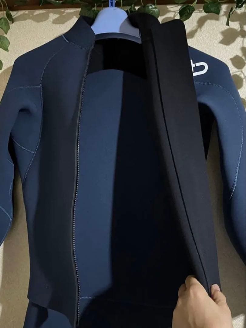 ★新品★ ウェットスーツ フルスーツ ３ミリ　4Dimensions
