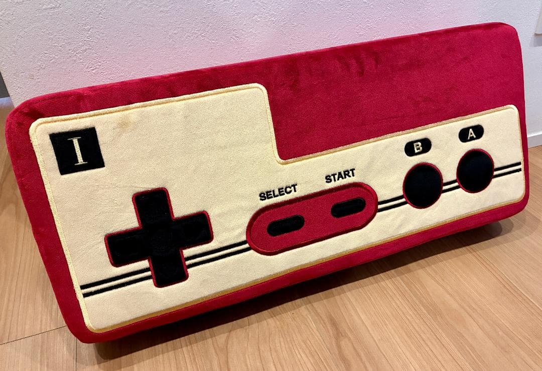 ファミリーコンピュータ コントローラ クッション ニンテンドーミュージアム限定