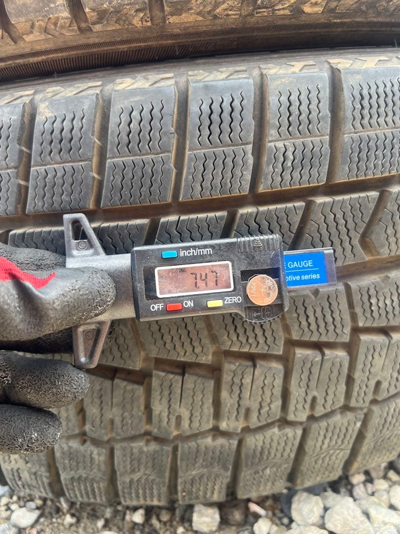 ダンロップ　ウィンターマックス　wm02 235/50r18 21年製　2本のみ
