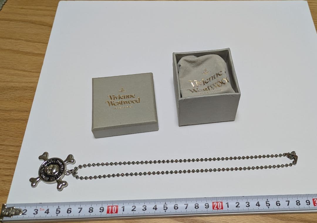 Vivienne クロスボーン　ネックレス
