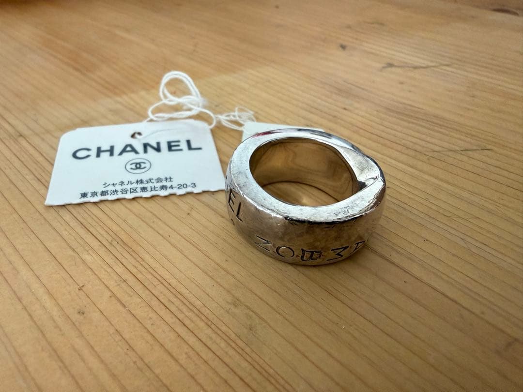CHANEL シャネル