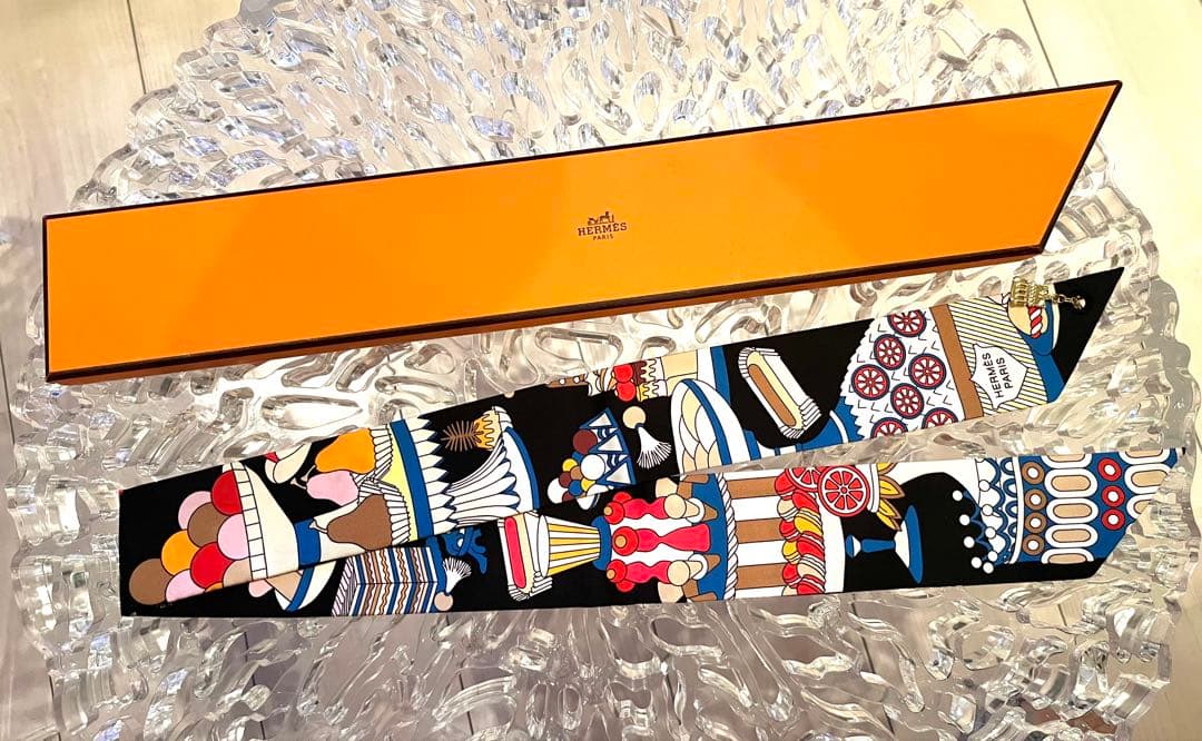 HERMÈS エルメス ツイリー チャーム パティスリーフランセーズ ❤️ブラック