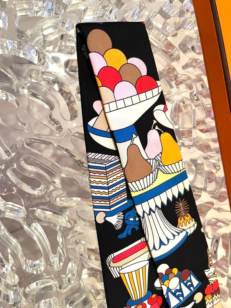 HERMÈS エルメス ツイリー チャーム パティスリーフランセーズ ❤️ブラック