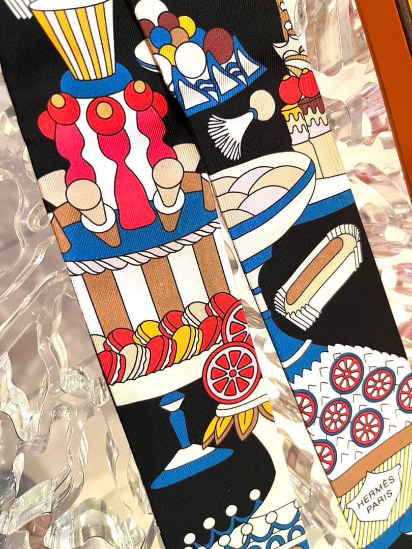 HERMÈS エルメス ツイリー チャーム パティスリーフランセーズ ❤️ブラック