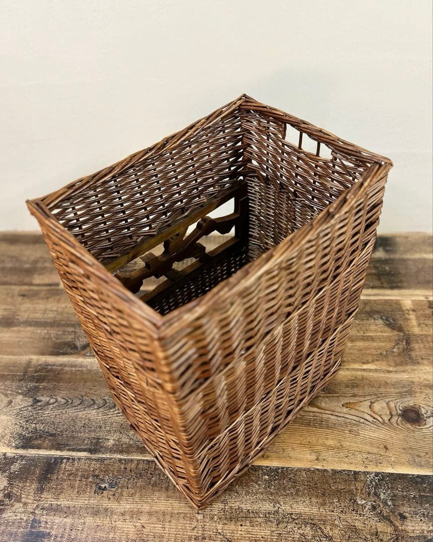 20世紀中頃　柳編み 収納かご バスケット 木彫装飾 鳥 手編み ウィロー　藤