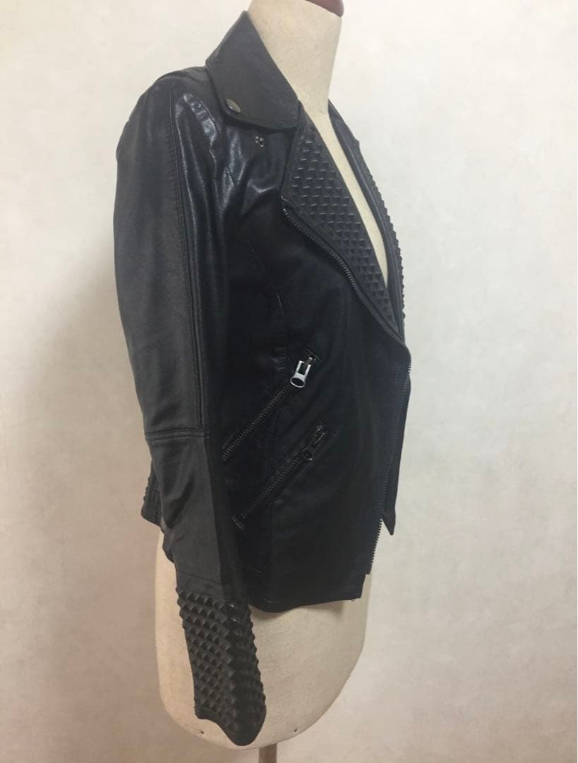 レザージャケット　本革　リアルレザー　スタッズ黒