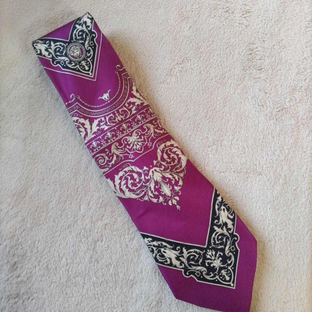 ☆新品☆ヴェルサーチ VERSACE ネクタイ